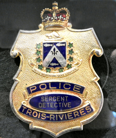 Badge de sergent-détective portée en 1969